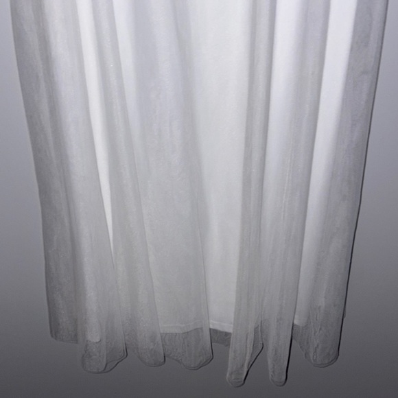 Ever Pretty White Wedding Dress with Sheer Sleeves long in length. Very pretty! - Picture 4 of 15